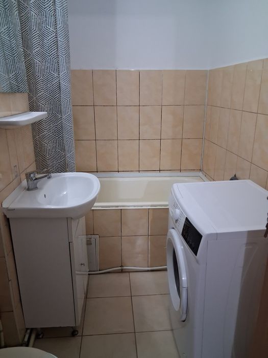 Închiriez apartament 2 camere