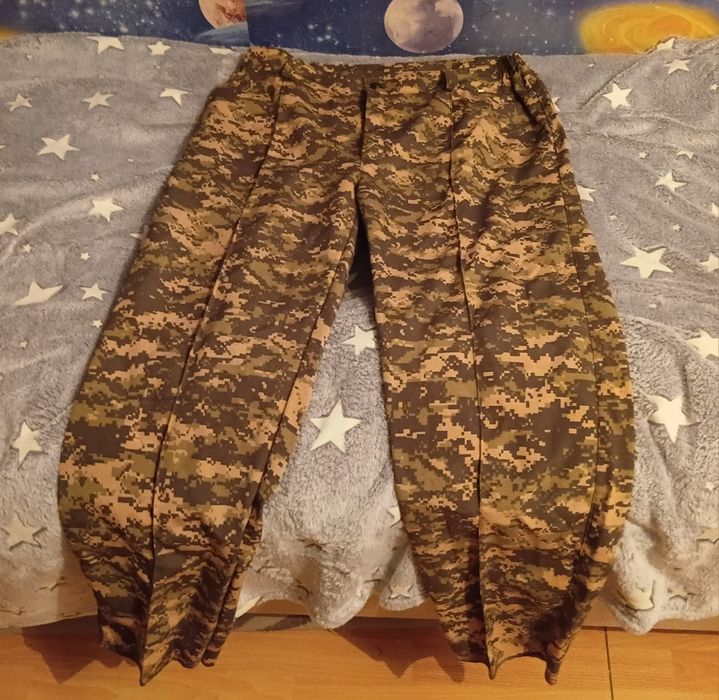 Продам военную форму полный комплект