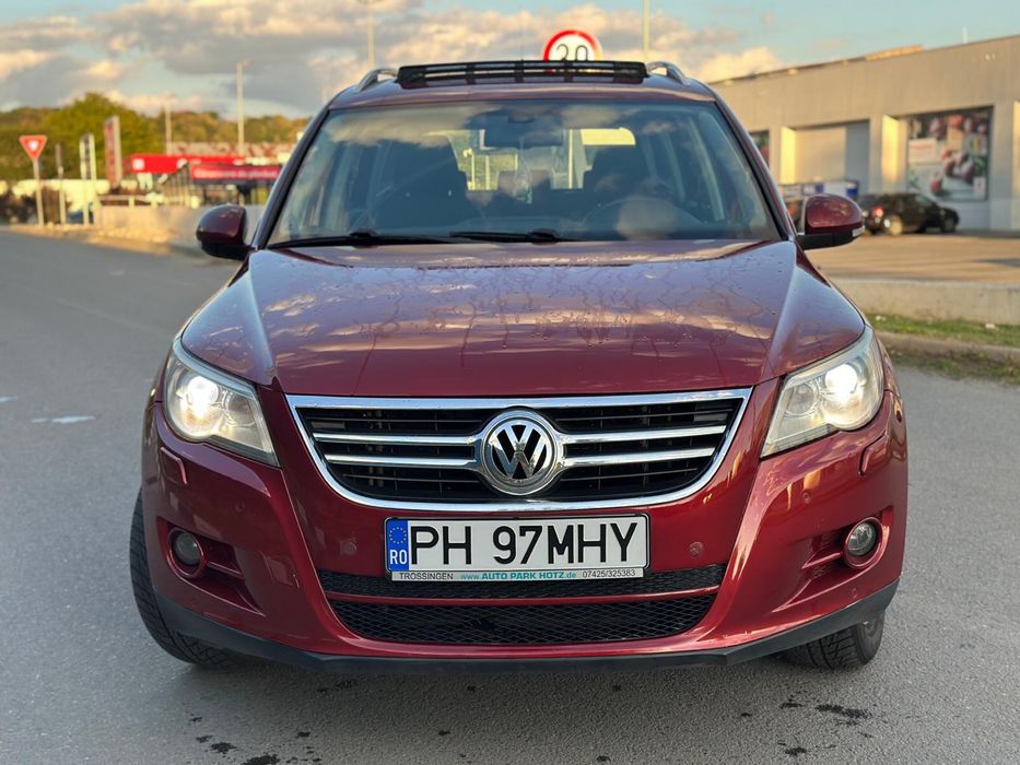 VOLKSWAGEN Tiguan 2011