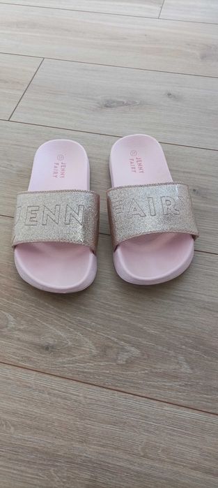 Șlapi numar 37. Jeny Fairy