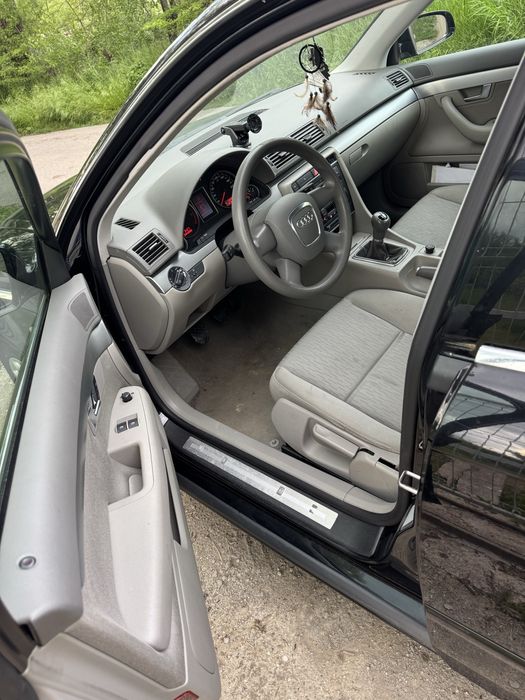 Audi A 4 B 7 , 1,6 benzina 2006