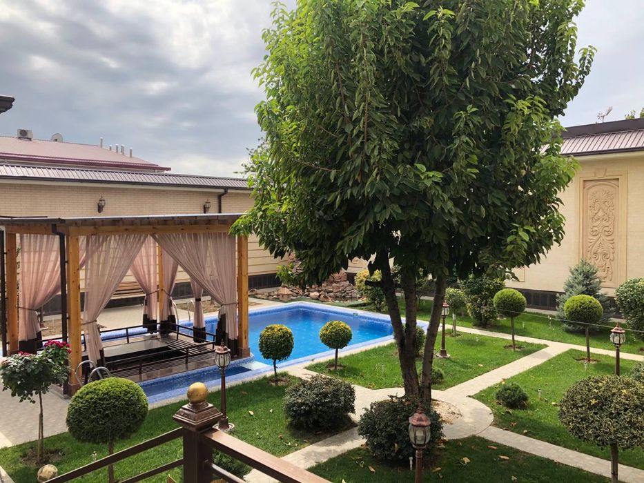 Продаётся дом в центре города