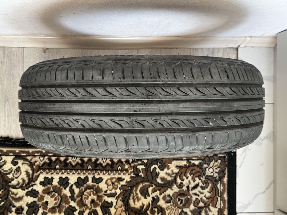 Продам шины 195/65R15