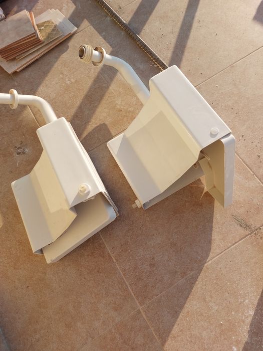 Ъглови казанчета за тоалетна