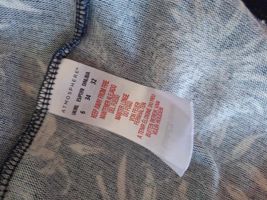 Rochie albastra cu flori mărimea Xs