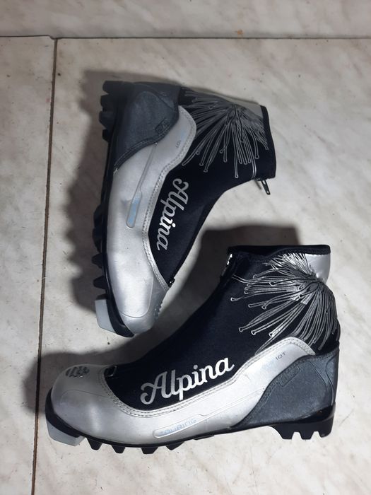 Clapari ghete ski schi fond 34 Thinsulate Alpina marimea  38 NNN