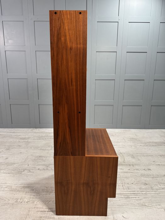 Шкаф скрин с надстройка от 60-те Р236