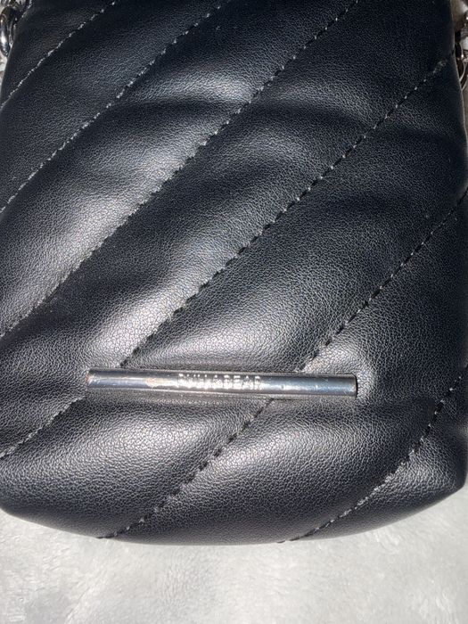 Малка дамска чанта от PULL&BEAR