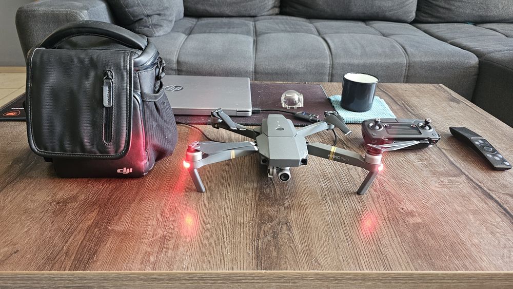 Продавам дрон DJI Mаvic Pro
