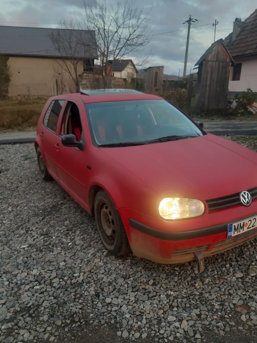 Volkswagen Golf benzină, 1.000 € — imagine 4