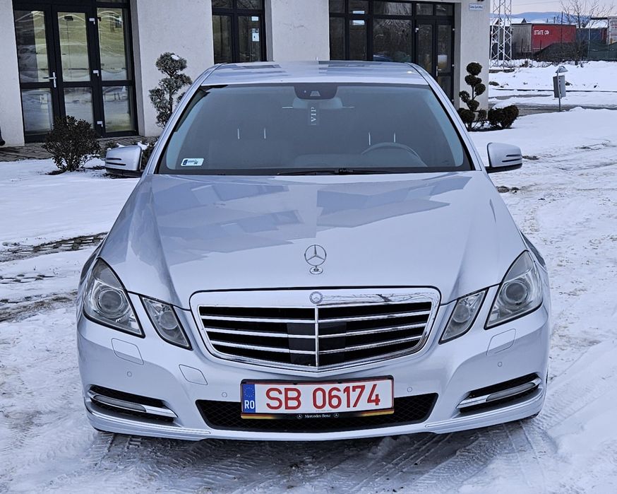 Vand sau schimb Mercedes E350 BlueEfficiency 4MATIC 2012