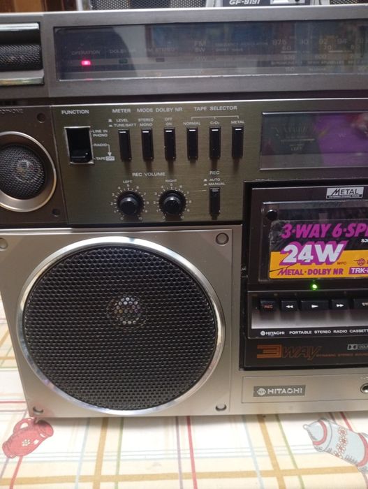 Radio caset Hitachi TRK8600E Japan original