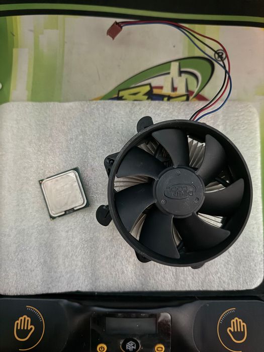 Процесор Intel Core 2 Duo E8400 + Охладител