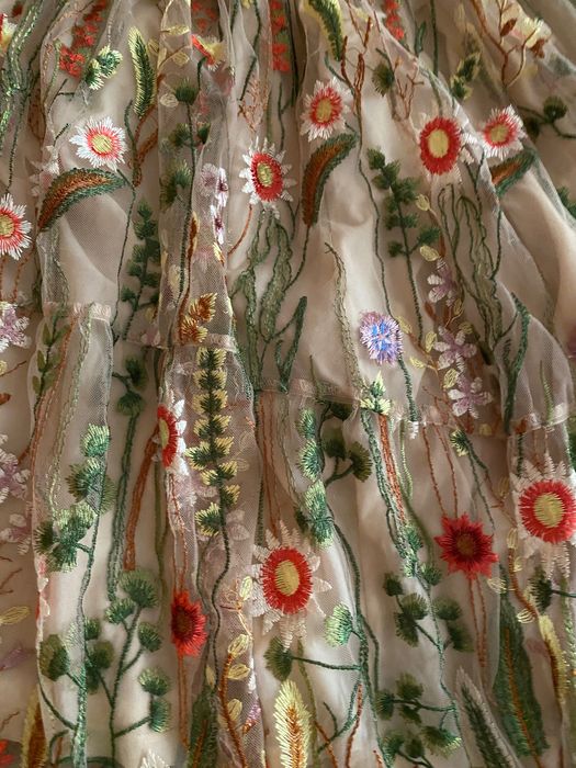 Дамска пола цветя