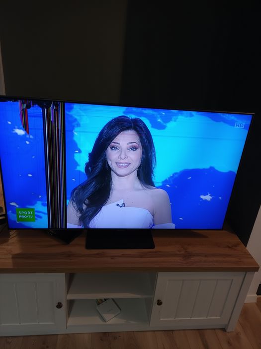 TV Samsung QLED 4K  138 cm ( display avariat)
