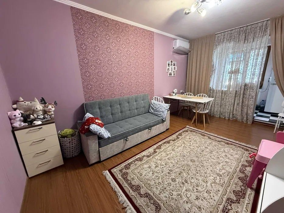 Ялангач, Институт Культуры 190школа. Продам 2 комнатную квартиру
