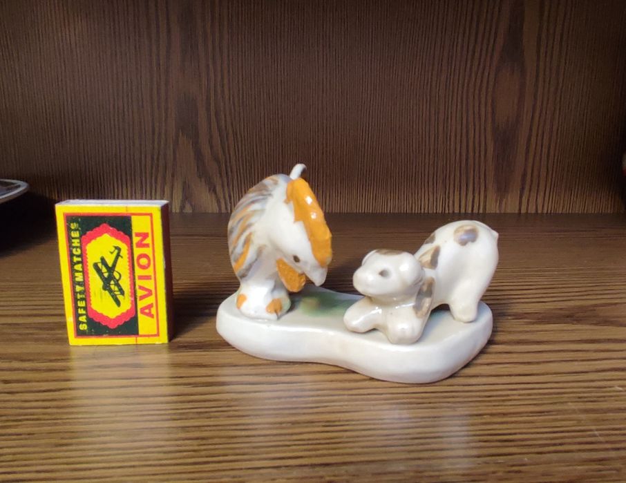 Продам статуэтки