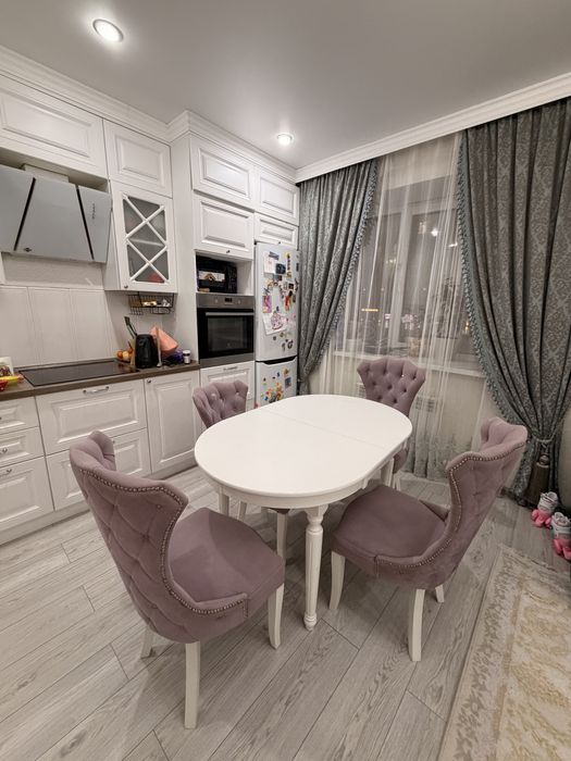 Продам стол со стульями