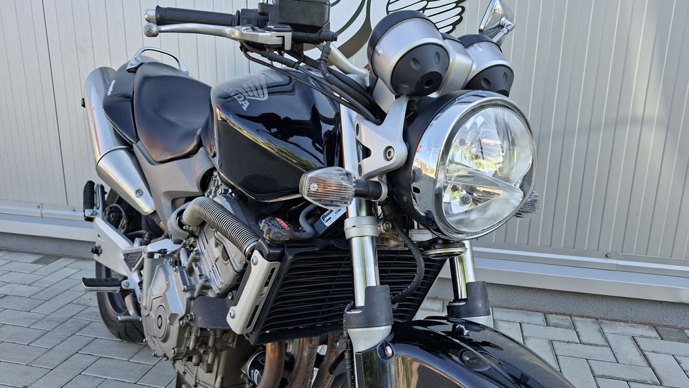 MotoFly vinde Honda Hornet 2004