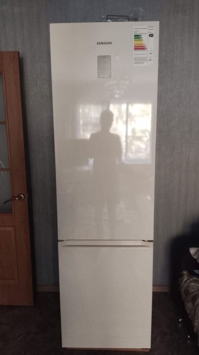 Холодильник Samsung Новый!