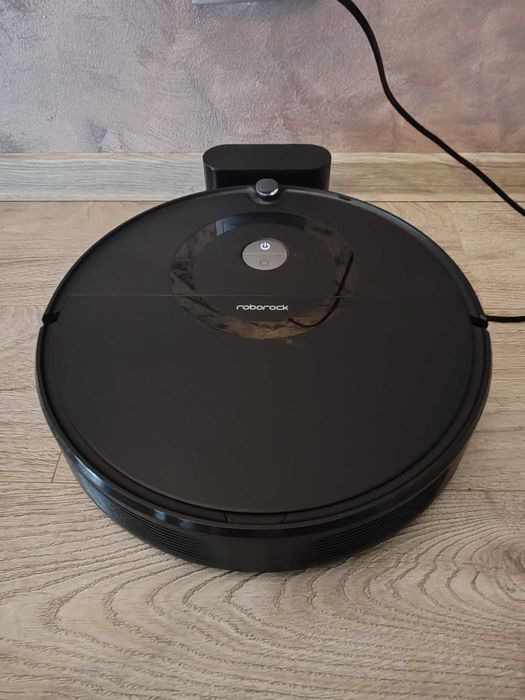Aspirator robot Roborock E5 – stare foarte bună, funcționează perfect