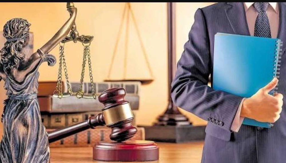 Адвокат хизматлари, Услуги адвоката