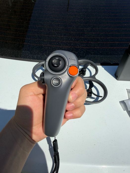 Дрон DJI Avata 2 Fly More Combo (3 батареи) серый