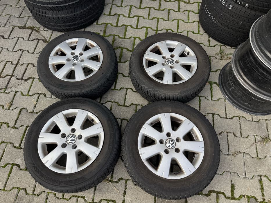 Оригинални джанти за VW GOLF TOURAN 15" Цола със Зимни гуми 195/65/15