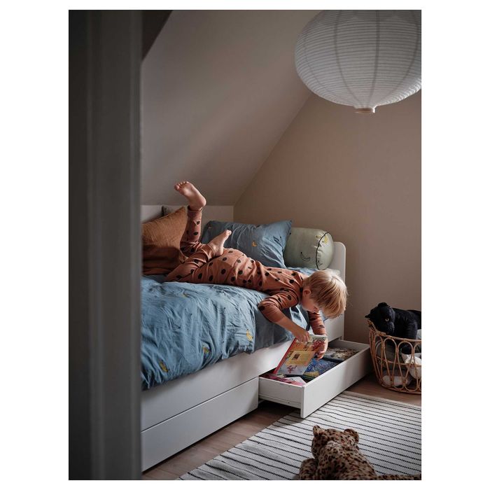 IKEA SLÄKT двойно легло - с допълнителен модул за сън и място за съхранение