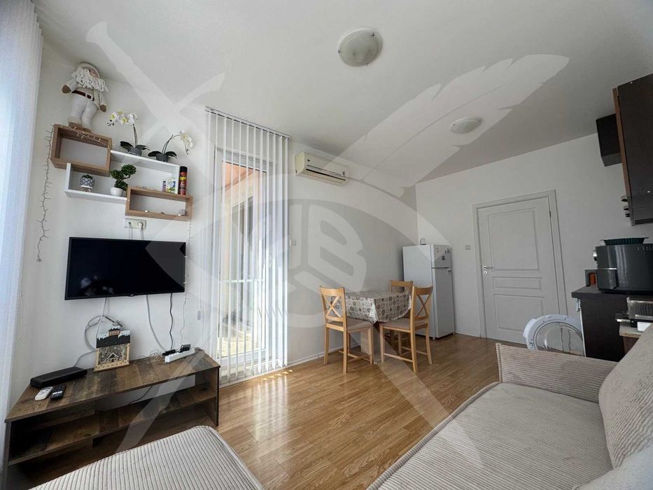 Продава се Двустаен апартамент в к.к. Слънчев бряг - 52 кв.м за 1993 €/кв.м - Снимка #2