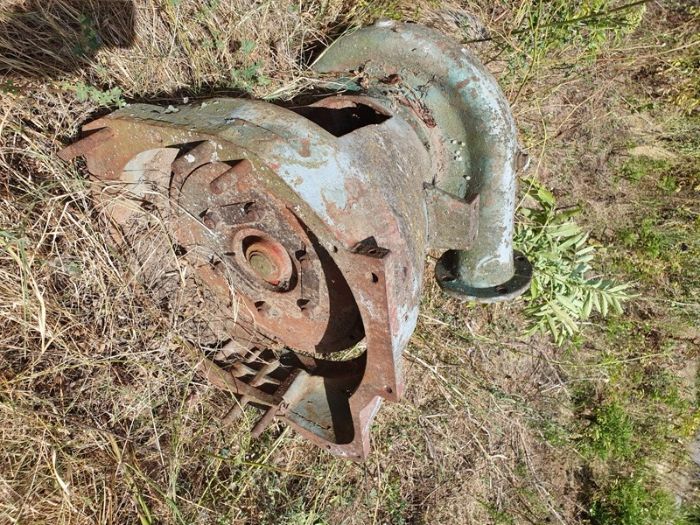 продавам поливна водна помпа