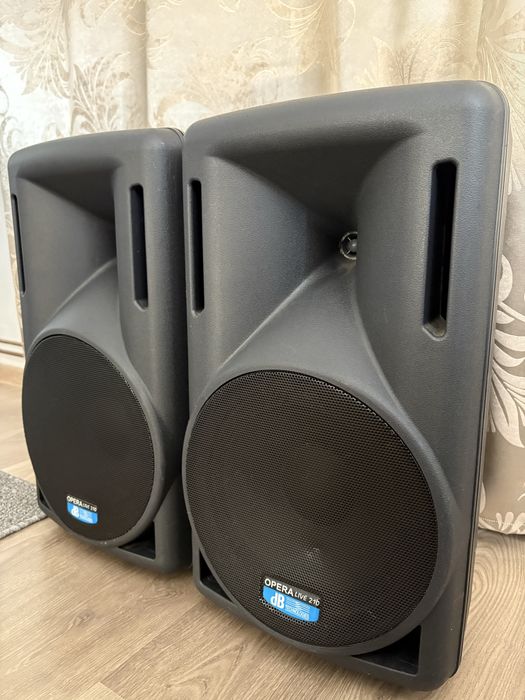 Vand Boxe Technologies Opera Live 210