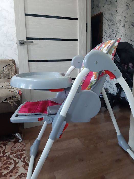 Детский стулчик для кармления