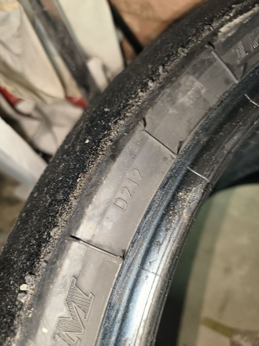 Сликове Dunlop и Pirelli
