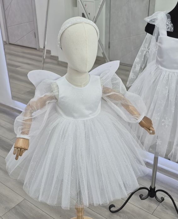 Платья снежинки на прокат.