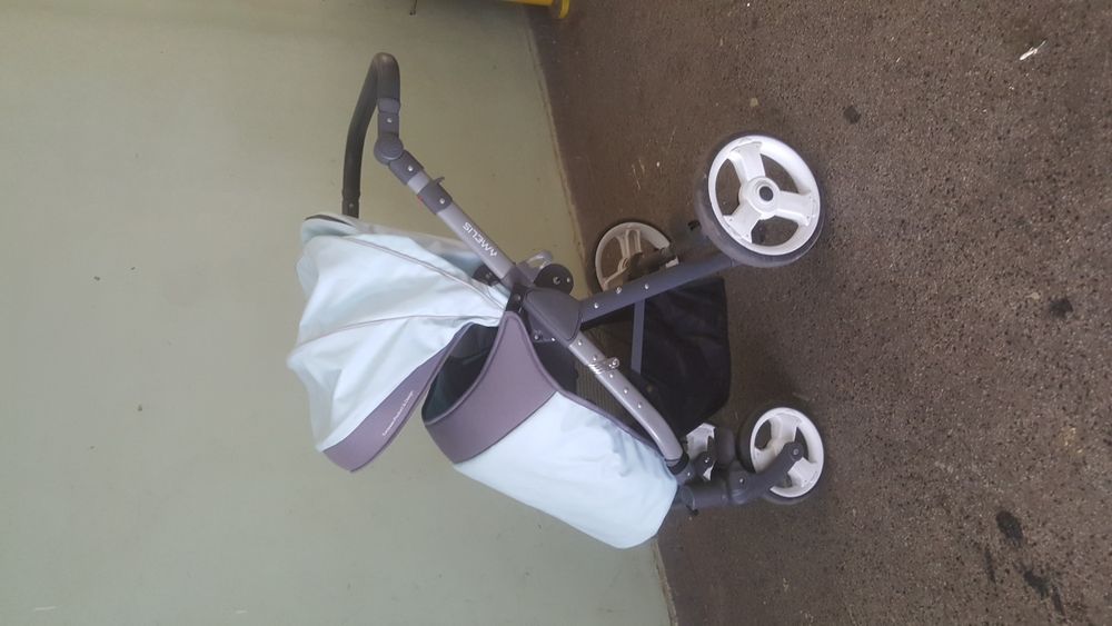 Детска количка две в едно