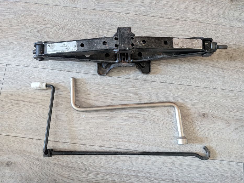 Accesorii originale BMW + Parasolar E87