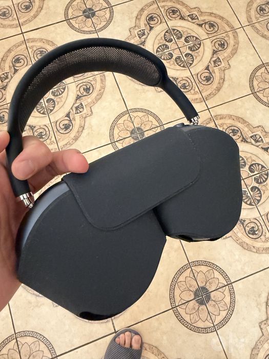 Продам Apple AirPods Max (USB-C), цвет Midnight
