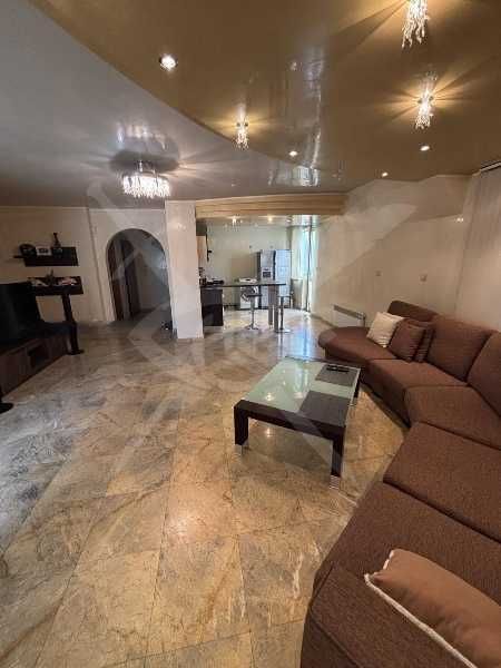 Продава се Мезонет в Пловдив, Център - 190 кв.м за 635 €/кв.м - Снимка #1