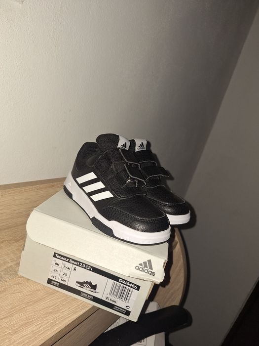 Adidasi copii negrii