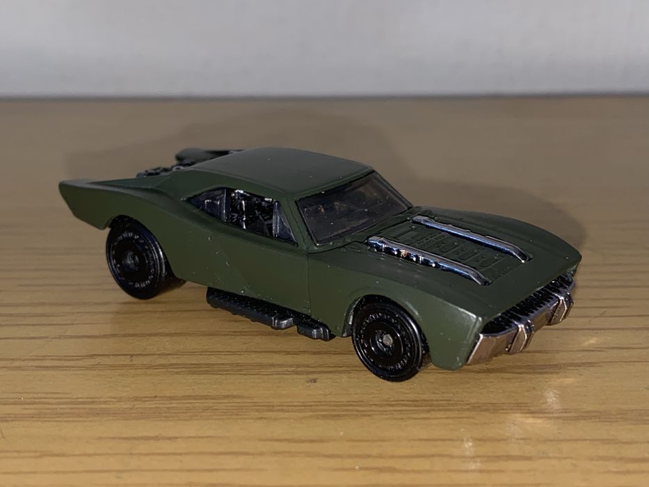 Bat mobile  hot wheels