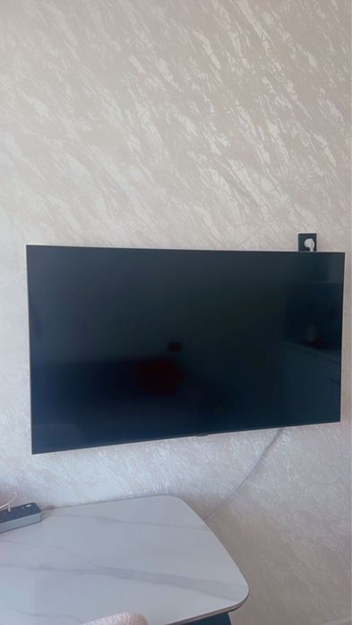 Продам телевизор почти как новый