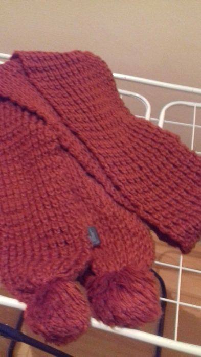 Плетен зимен шал кафяв