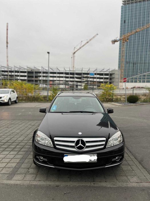 Mercedes C200 W204 2010 CV 136