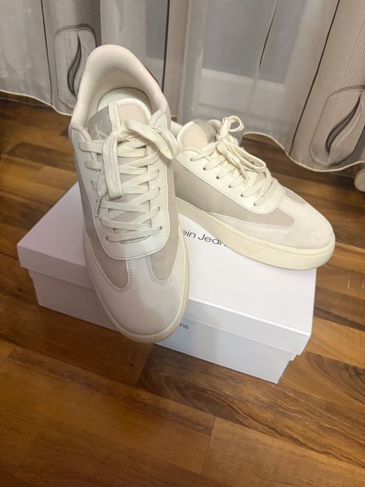 Calvin Klein обувки
