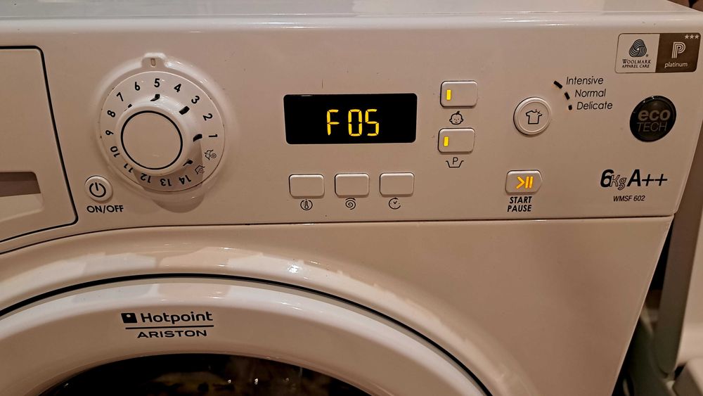 Пералня Hotpoint Ariston