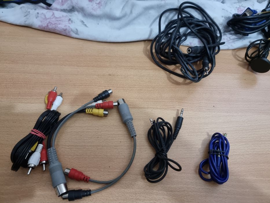 Аудио  видео кабели 5 бр