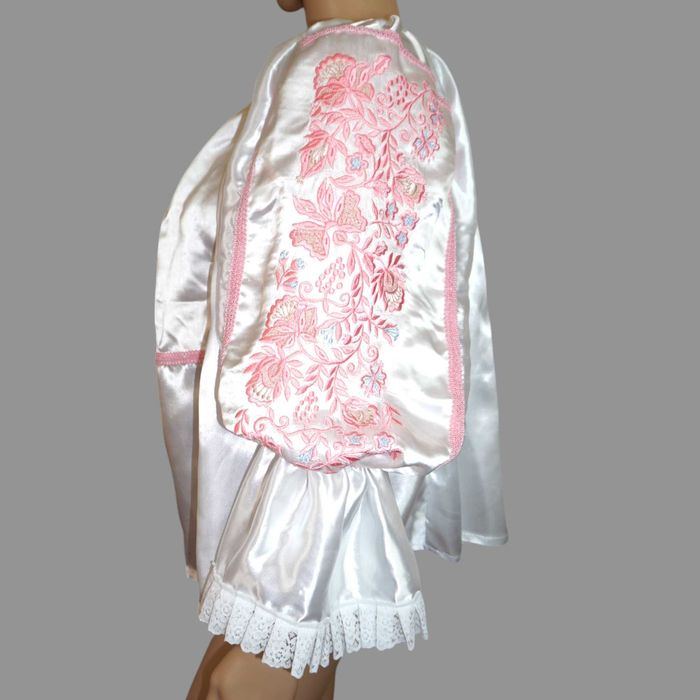 Ie veche din Banat complet restaurata, ie de matase  broderii manuale