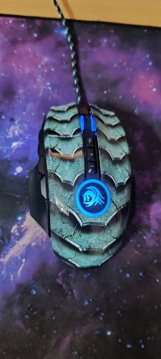 Клавиатура геймърска и мишка