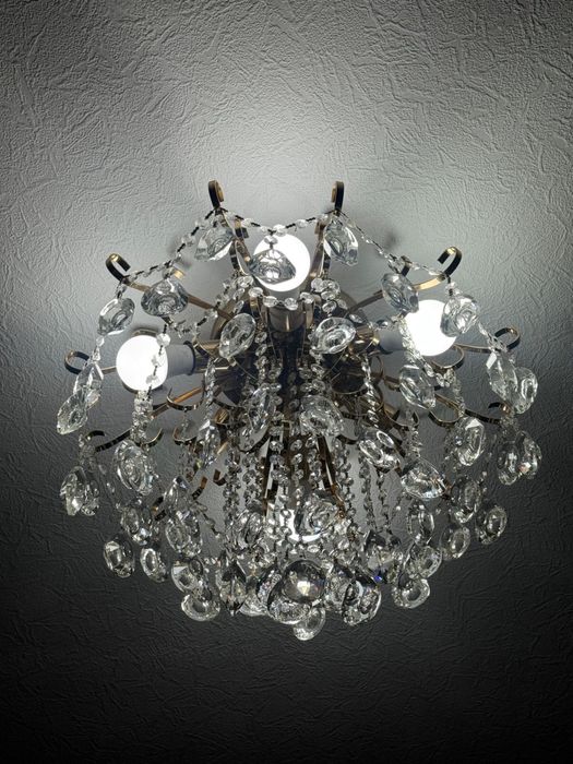 Люстры в хорошом состояний 3 штуки